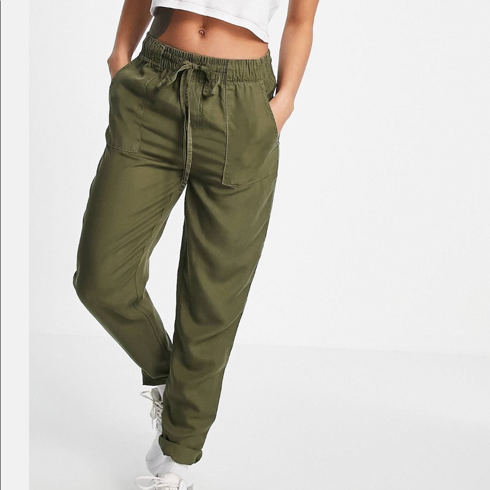 Noisy May cargo pants in khaki
